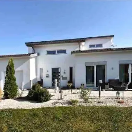 Stilvolles Nahe Allgaeu & A7 Mit Parkplatz & Wlan Dettingen an der Iller